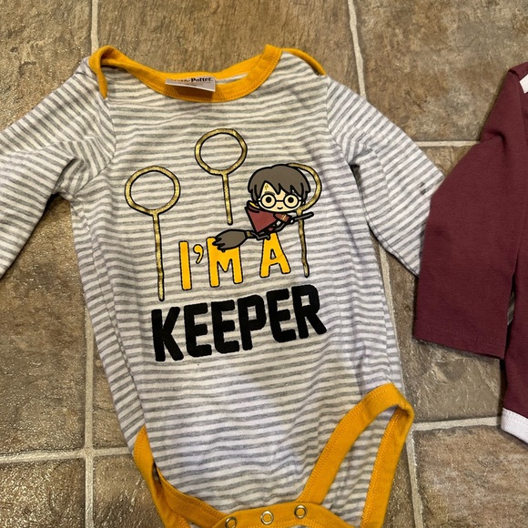 Bundle Harry Potter 18mo onesie set - Picture 3 of 6